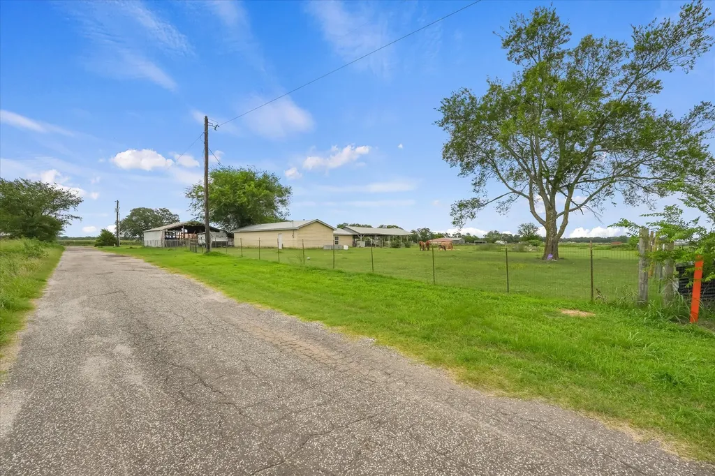 15 County Road 1150 Cumby TX 75433