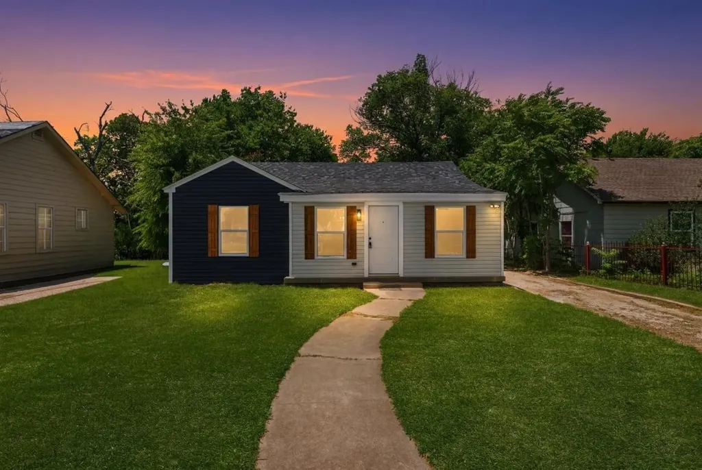 612 Clairemont Avenue Fort Worth TX 76103