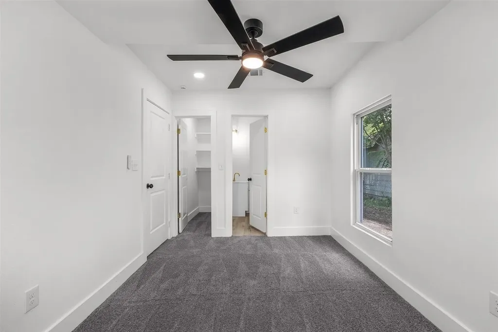 612 Clairemont Avenue Fort Worth TX 76103