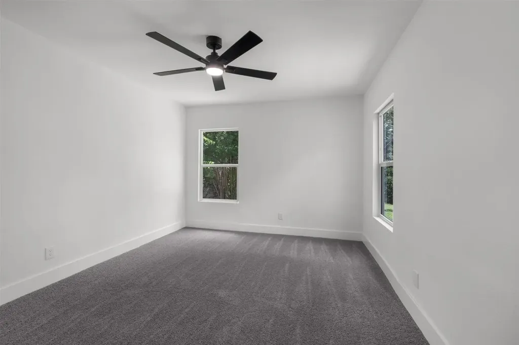 612 Clairemont Avenue Fort Worth TX 76103