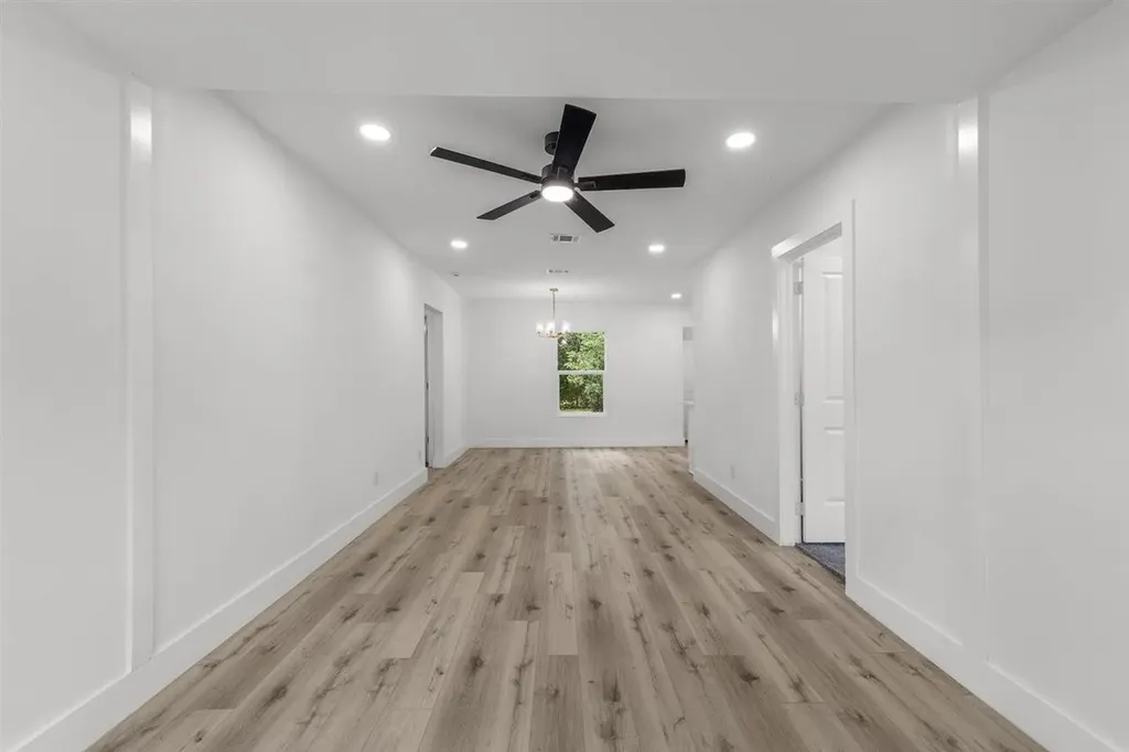 612 Clairemont Avenue Fort Worth TX 76103
