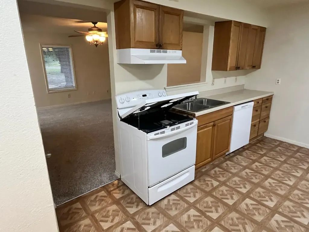 1408 Arvel Circle Reno TX 76020