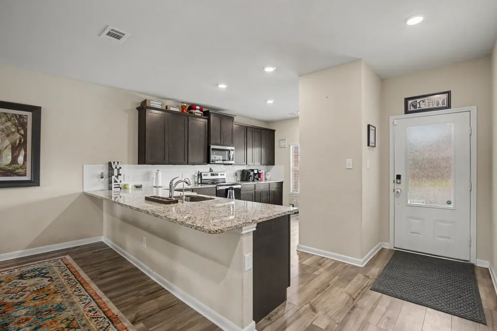 304 Lowery Oaks Trail Fort Worth TX 76120
