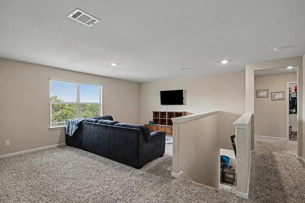 304 Lowery Oaks Trail Fort Worth TX 76120