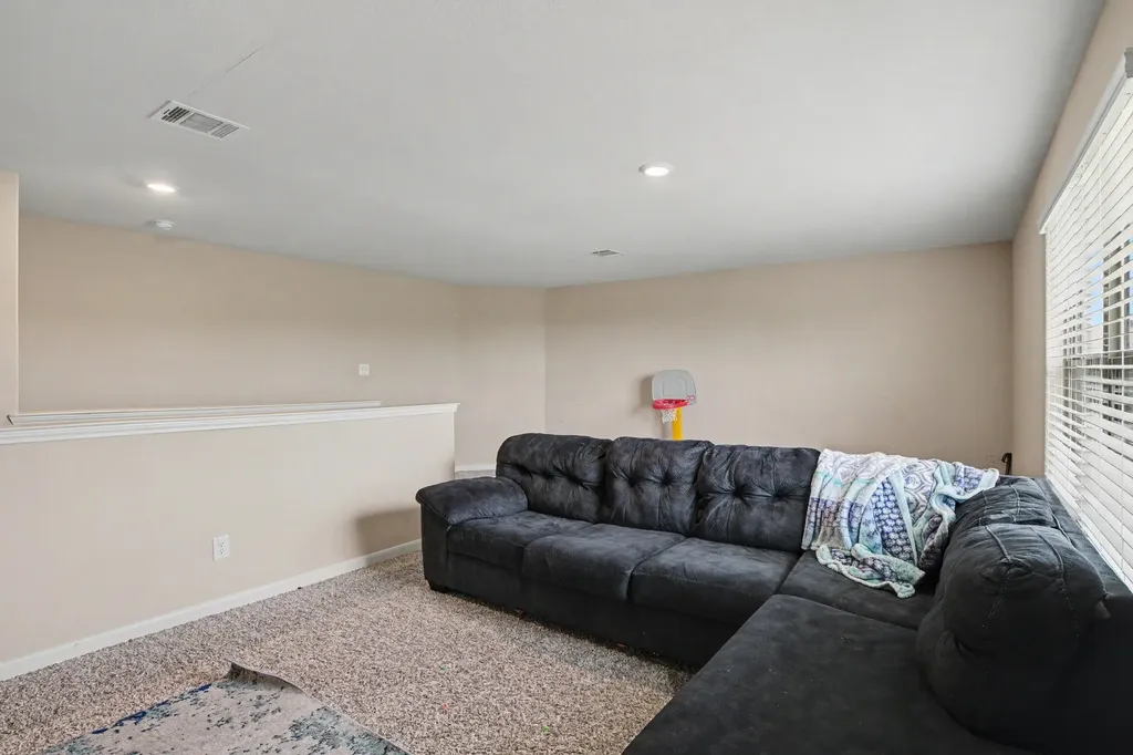 304 Lowery Oaks Trail Fort Worth TX 76120