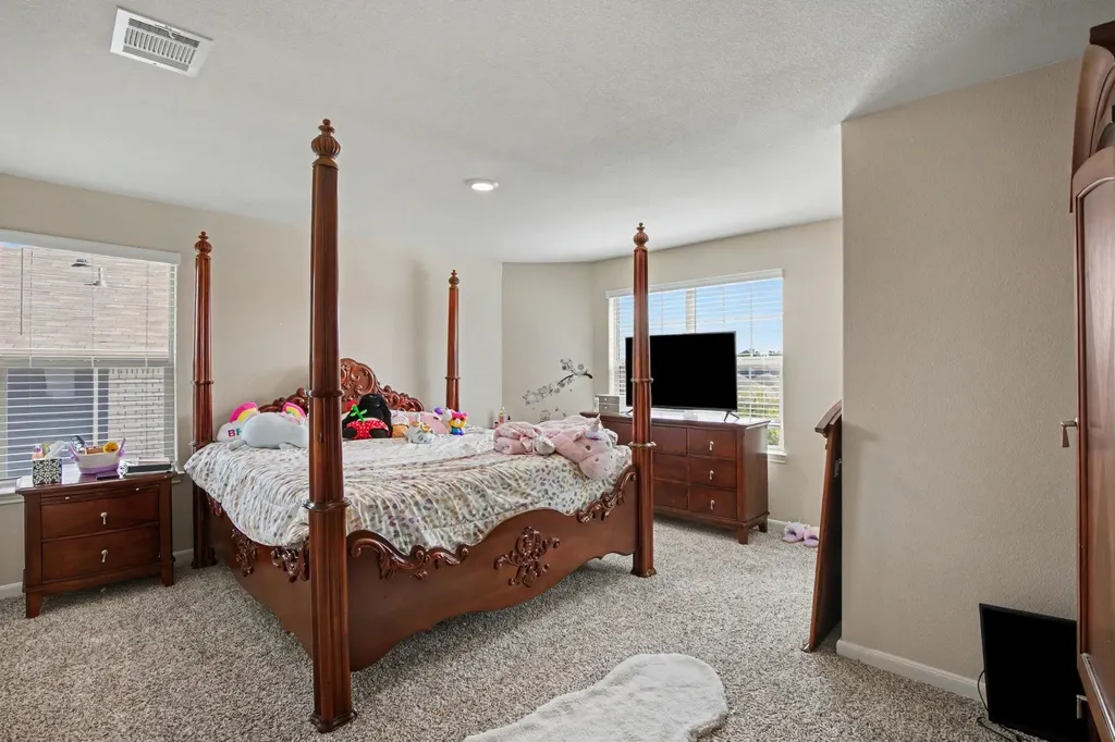 304 Lowery Oaks Trail Fort Worth TX 76120