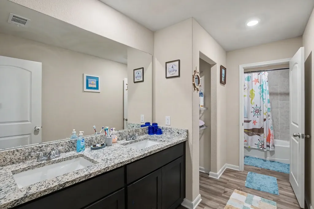 304 Lowery Oaks Trail Fort Worth TX 76120