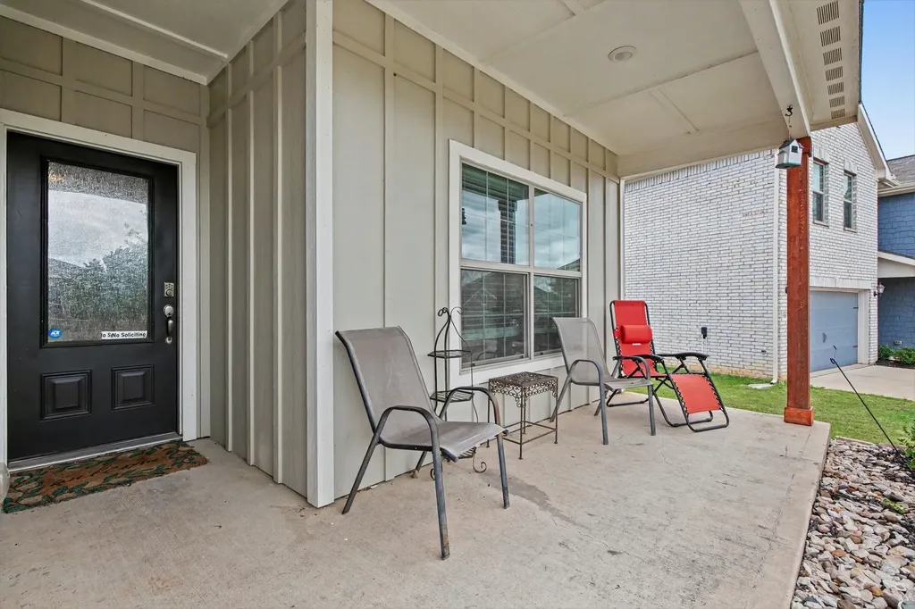 304 Lowery Oaks Trail Fort Worth TX 76120