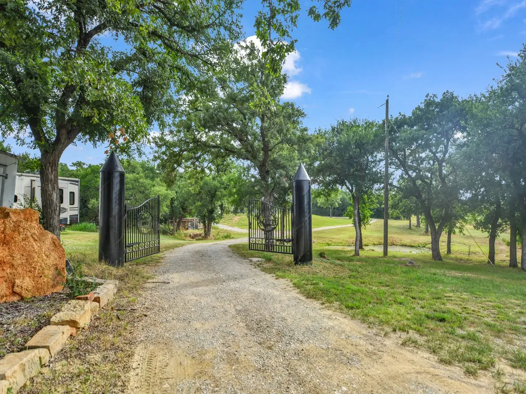 104 Turkey Creek Road Mineral Wells TX 76067