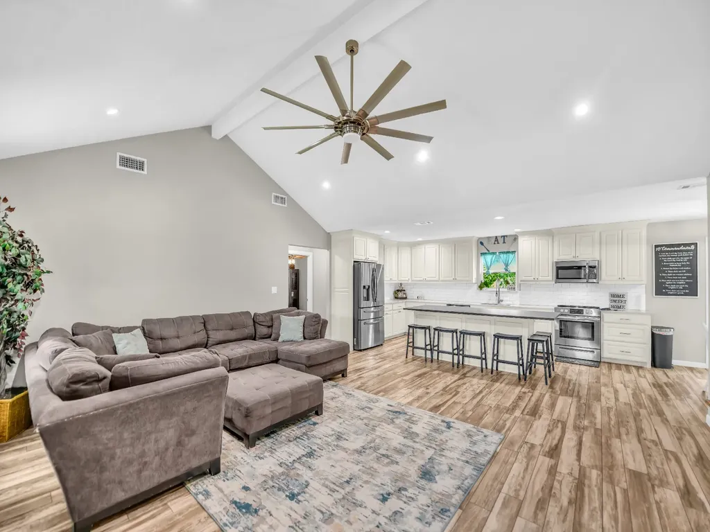 104 Turkey Creek Road Mineral Wells TX 76067