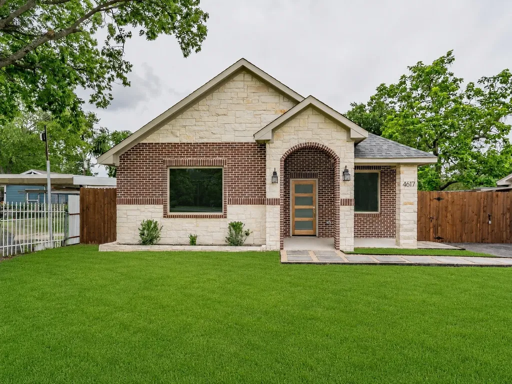 4617 Merida Avenue Fort Worth TX 76115