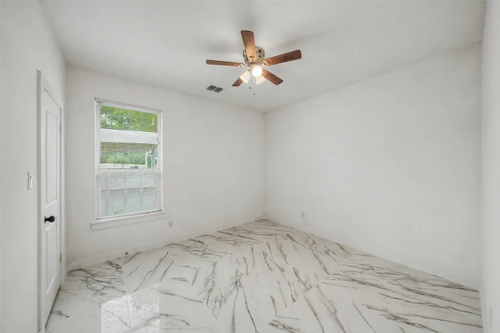 4617 Merida Avenue Fort Worth TX 76115