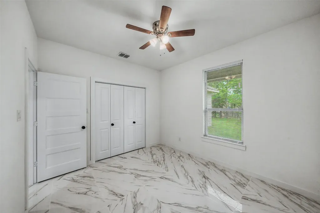 4617 Merida Avenue Fort Worth TX 76115