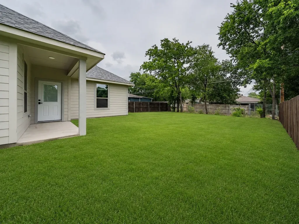 4617 Merida Avenue Fort Worth TX 76115