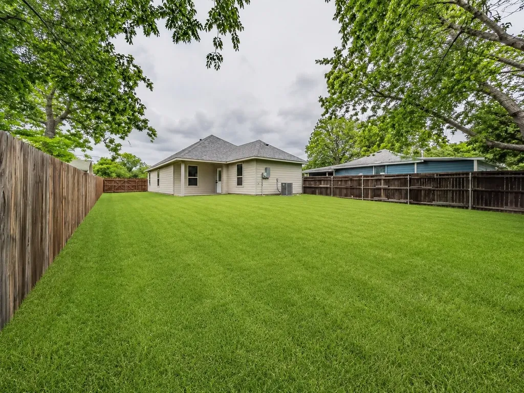 4617 Merida Avenue Fort Worth TX 76115
