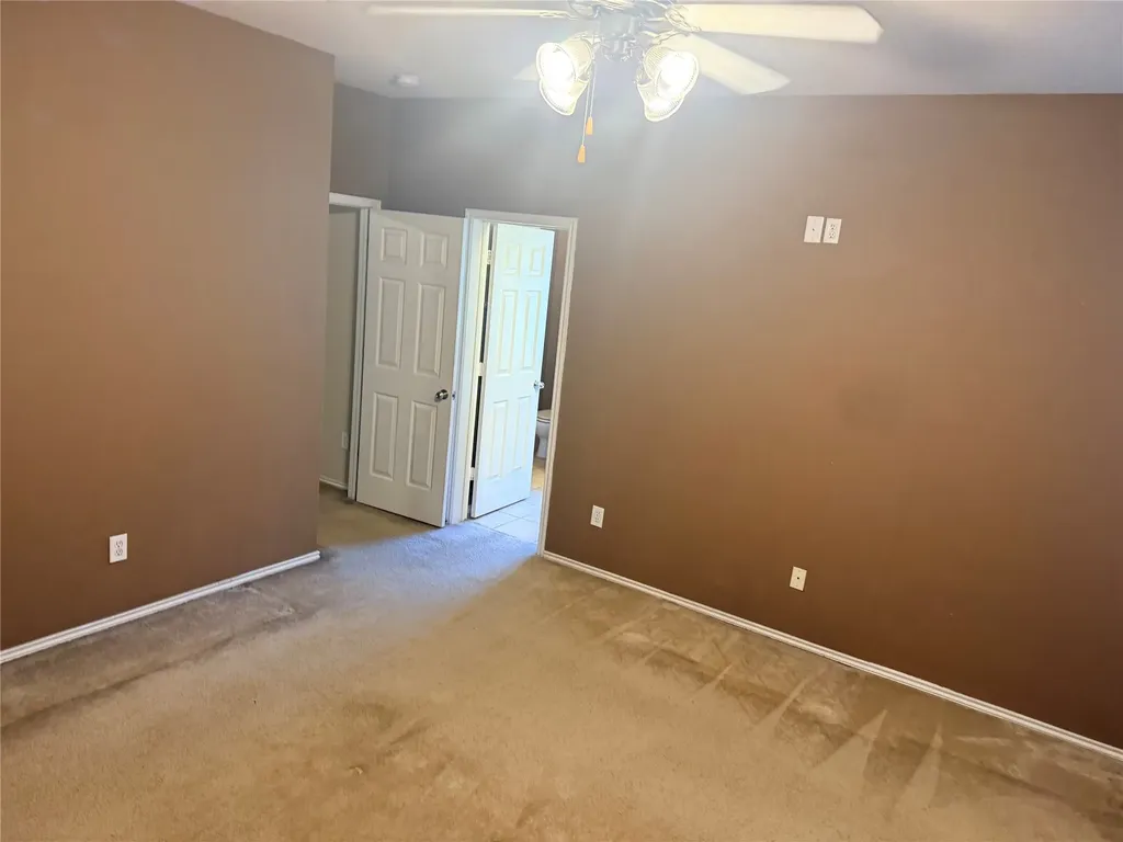 1100 Linden Drive Burleson TX 76028