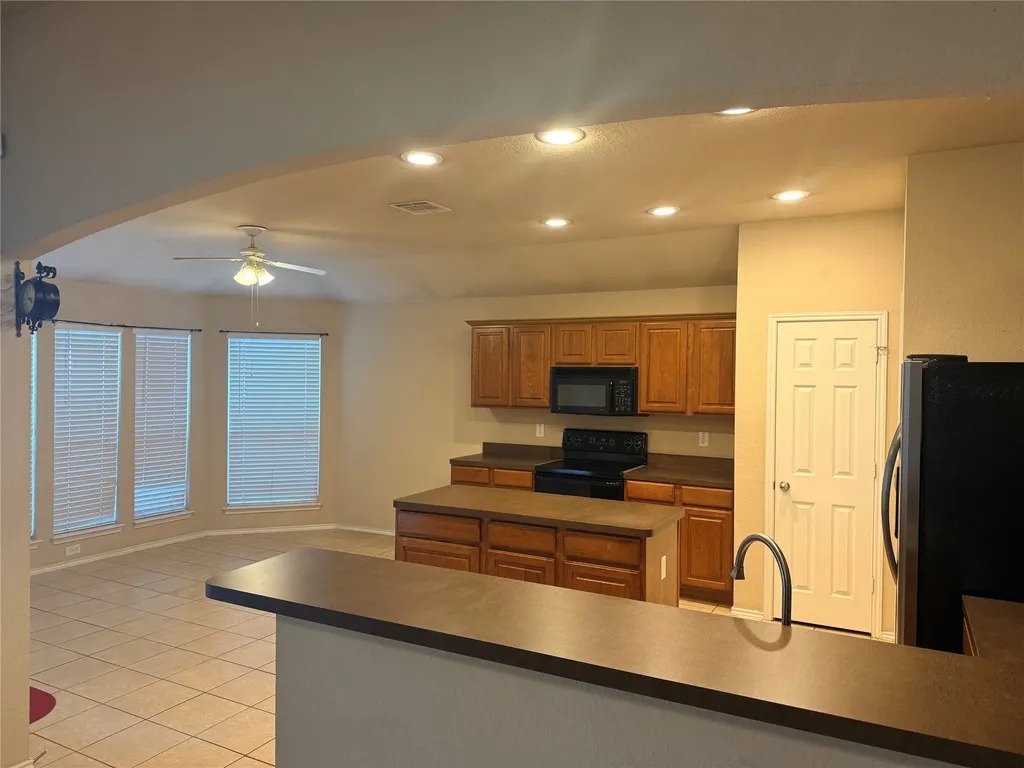 1100 Linden Drive Burleson TX 76028