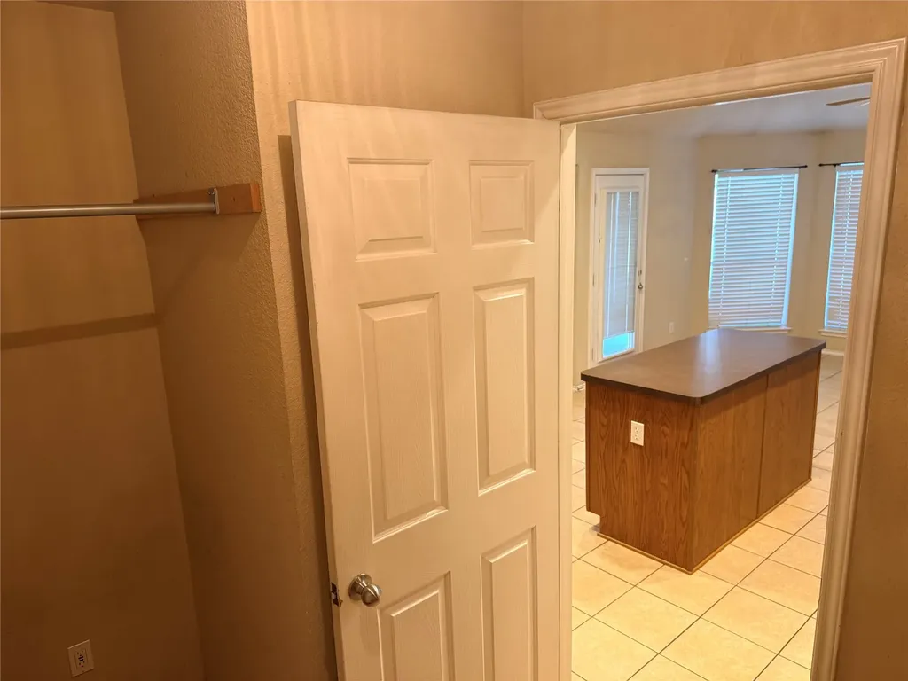 1100 Linden Drive Burleson TX 76028