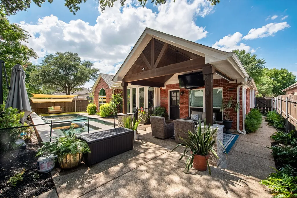 3520 Stone Creek Lane N Fort Worth TX 76137