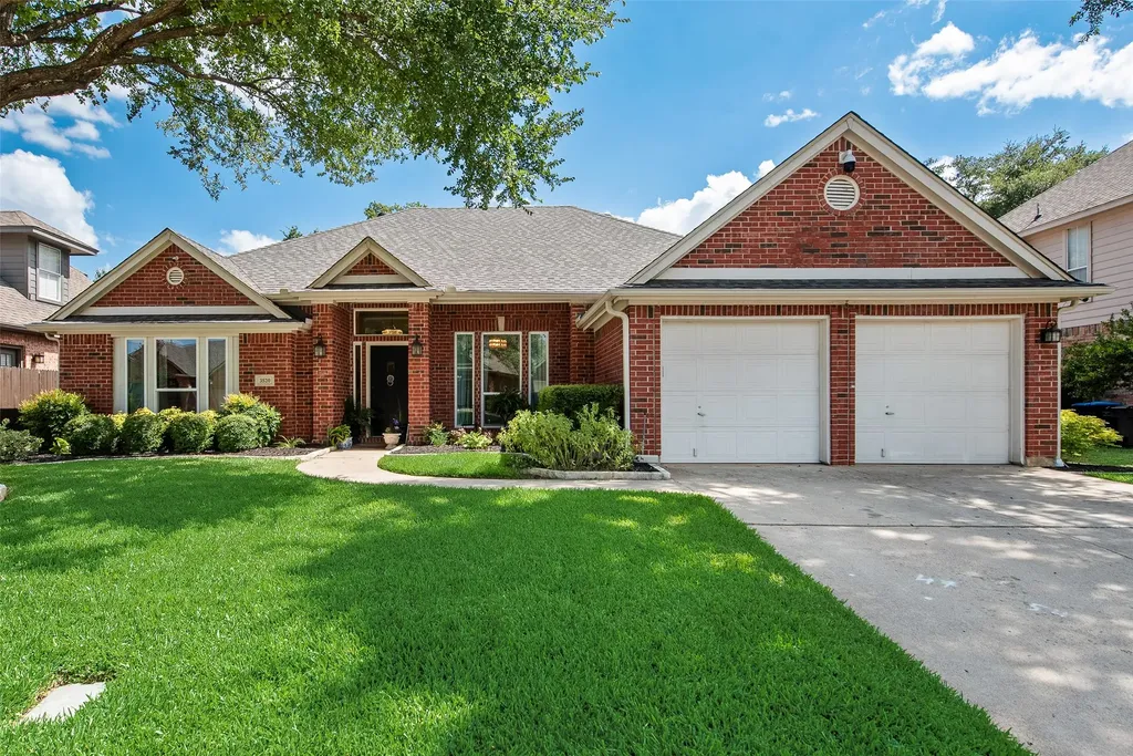 3520 Stone Creek Lane N Fort Worth TX 76137