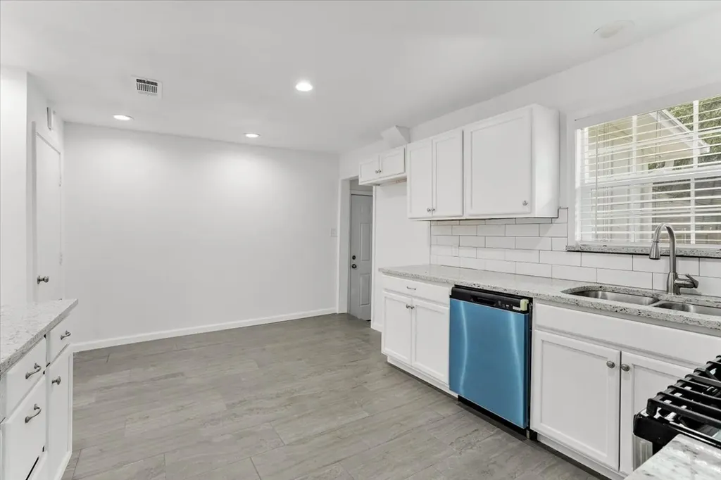 408 N Gowdy Street Whitewright TX 75491