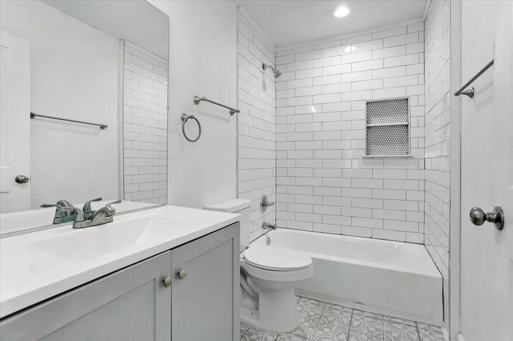 408 N Gowdy Street Whitewright TX 75491