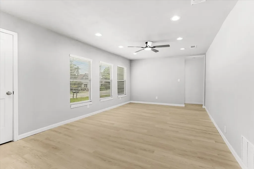 408 N Gowdy Street Whitewright TX 75491