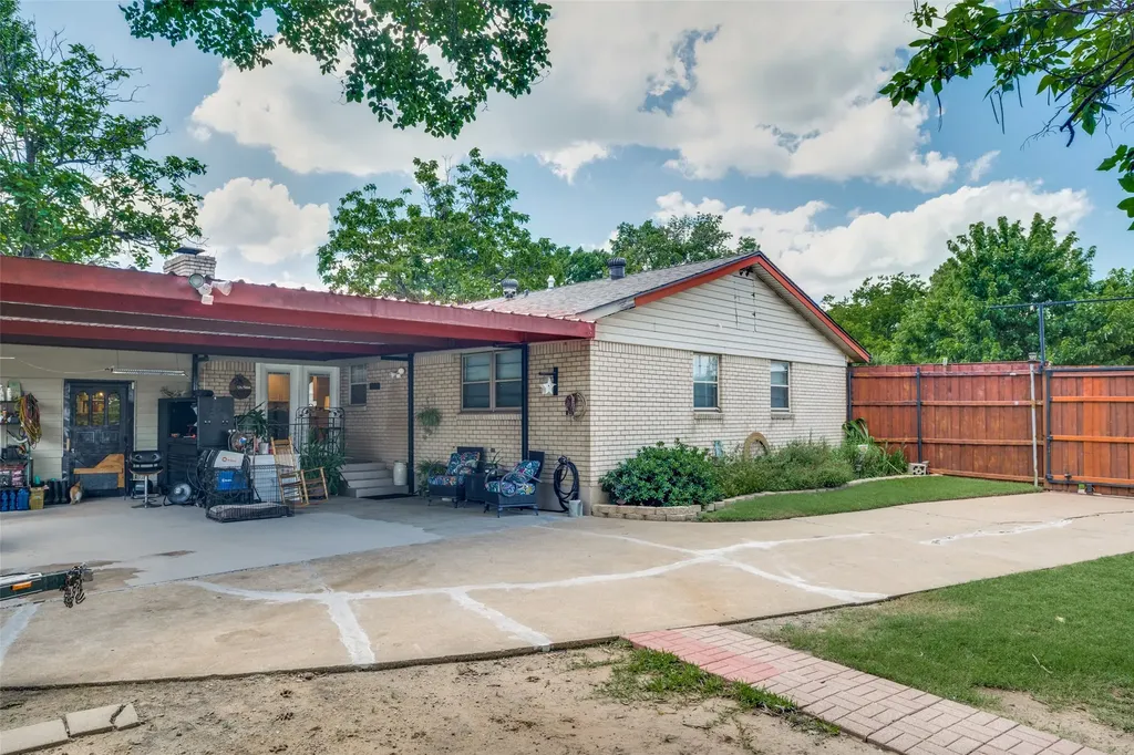 510 Northside Avenue Lewisville TX 75057