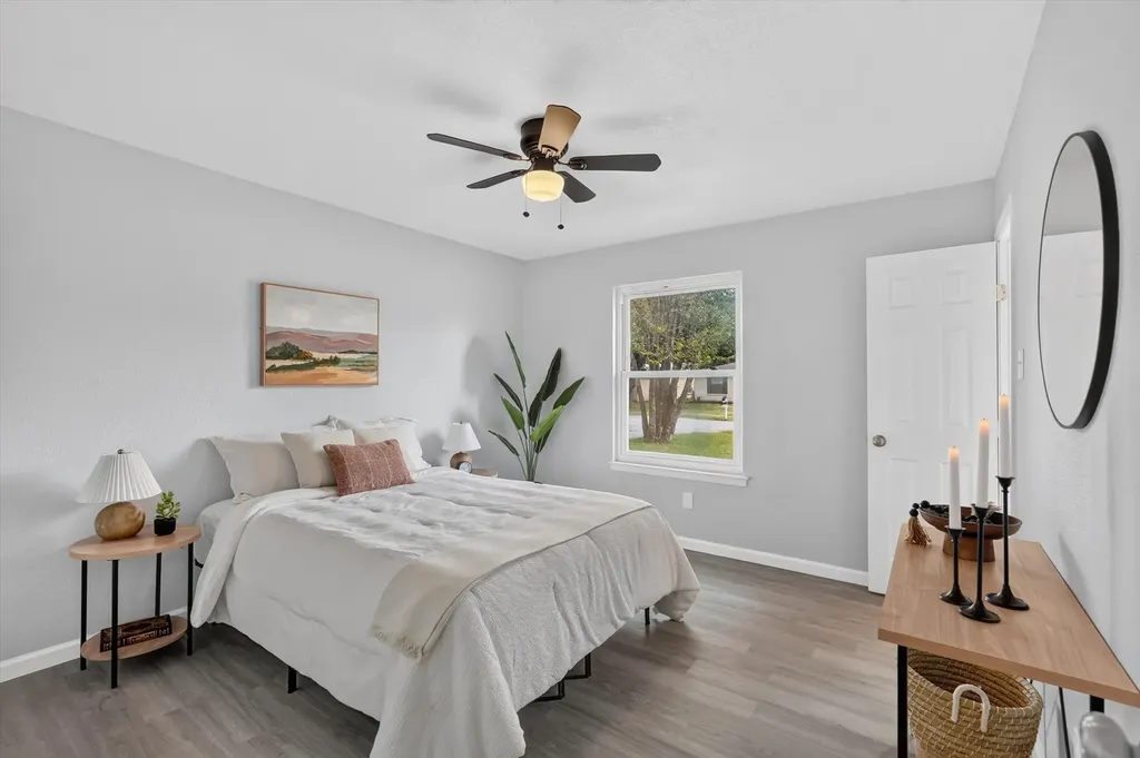 1547 Oakbrook Street Lancaster TX 75134