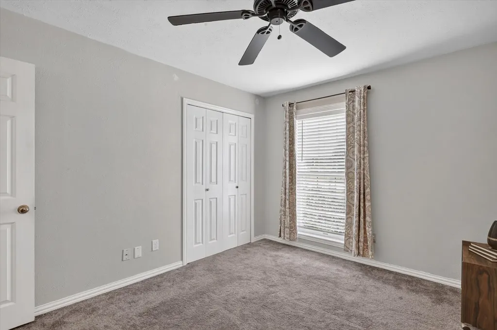 2910 Flagstone Drive Garland TX 75044