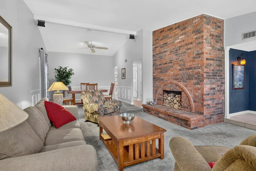 2910 Flagstone Drive Garland TX 75044