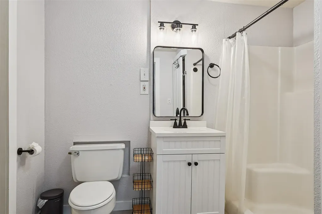 7616 Osage Trail Lake Worth TX 76135