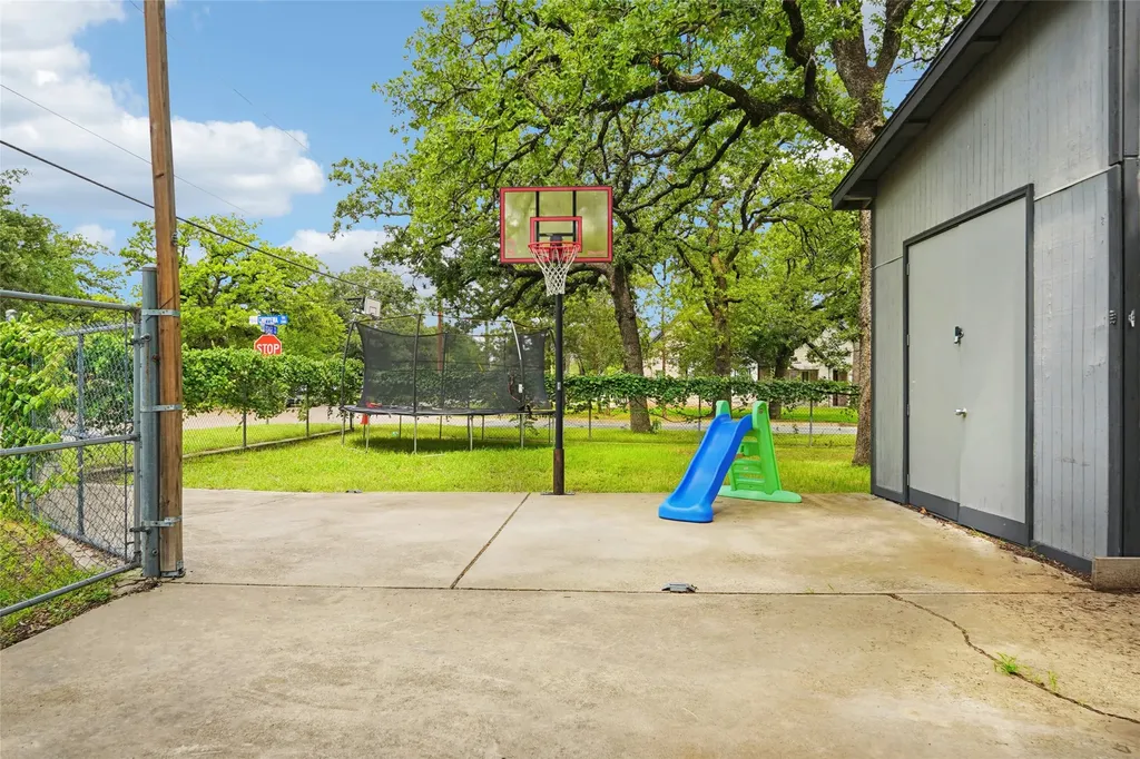 7616 Osage Trail Lake Worth TX 76135