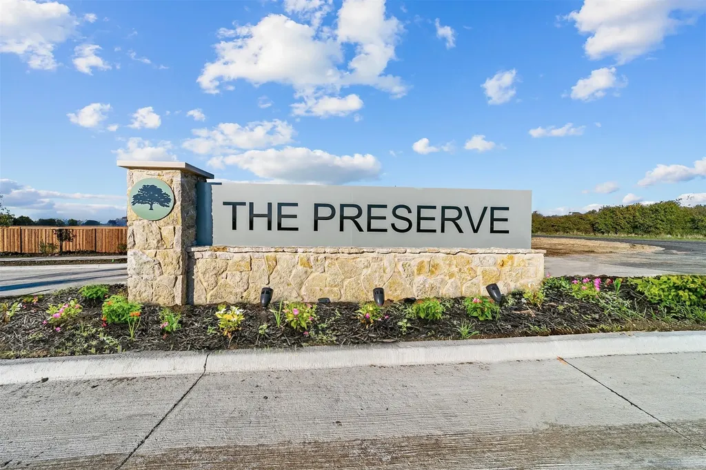 110 Rockwood Lane Justin TX 76247