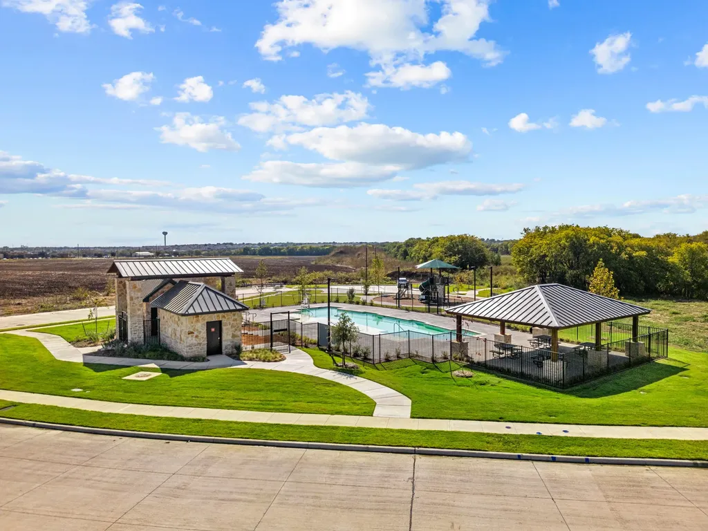 110 Rockwood Lane Justin TX 76247