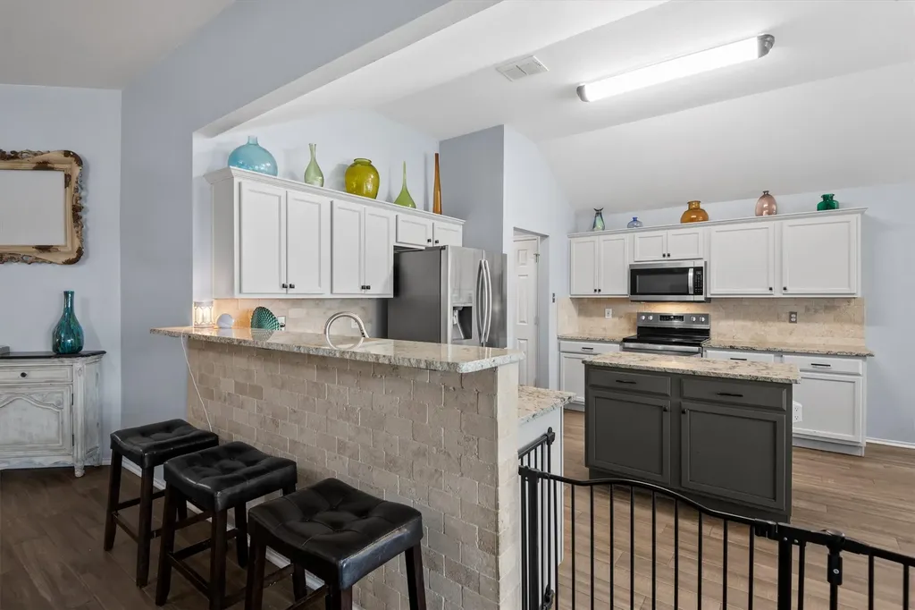 1108 Chestnut Drive Venus TX 76084