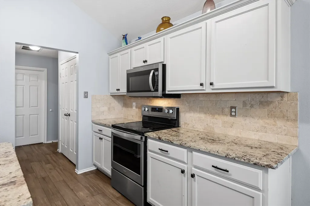 1108 Chestnut Drive Venus TX 76084