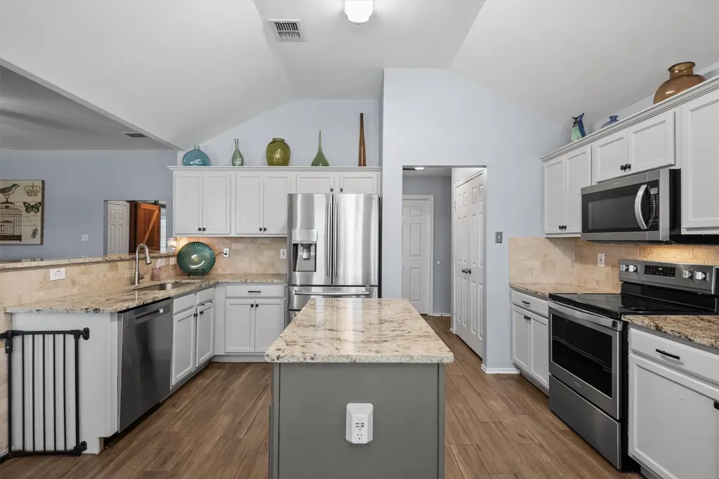 1108 Chestnut Drive Venus TX 76084