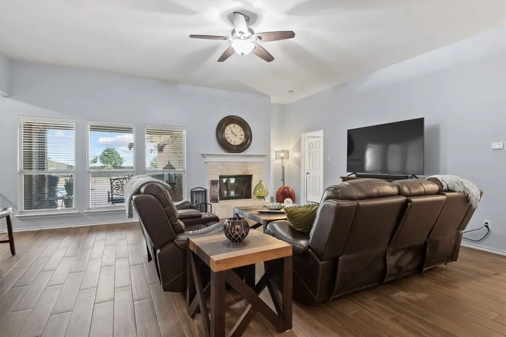 1108 Chestnut Drive Venus TX 76084