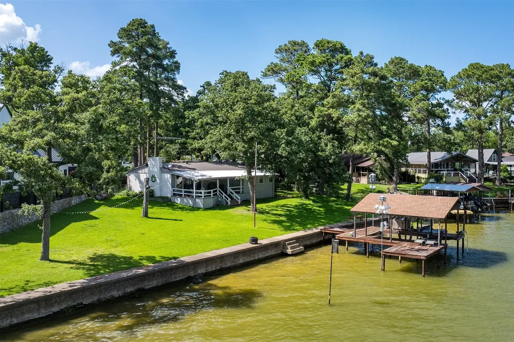 1725 Oak Shore Drive Tool TX 75143