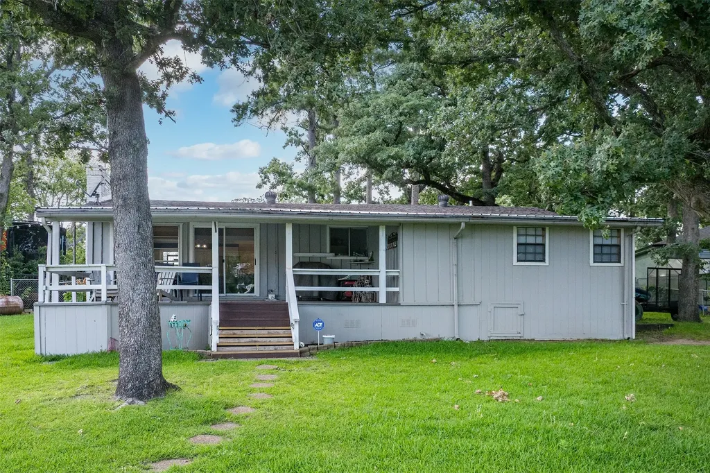 1725 Oak Shore Drive Tool TX 75143