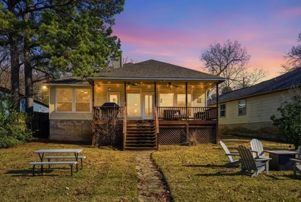 182 Oak Hills Drive Mabank TX 75156