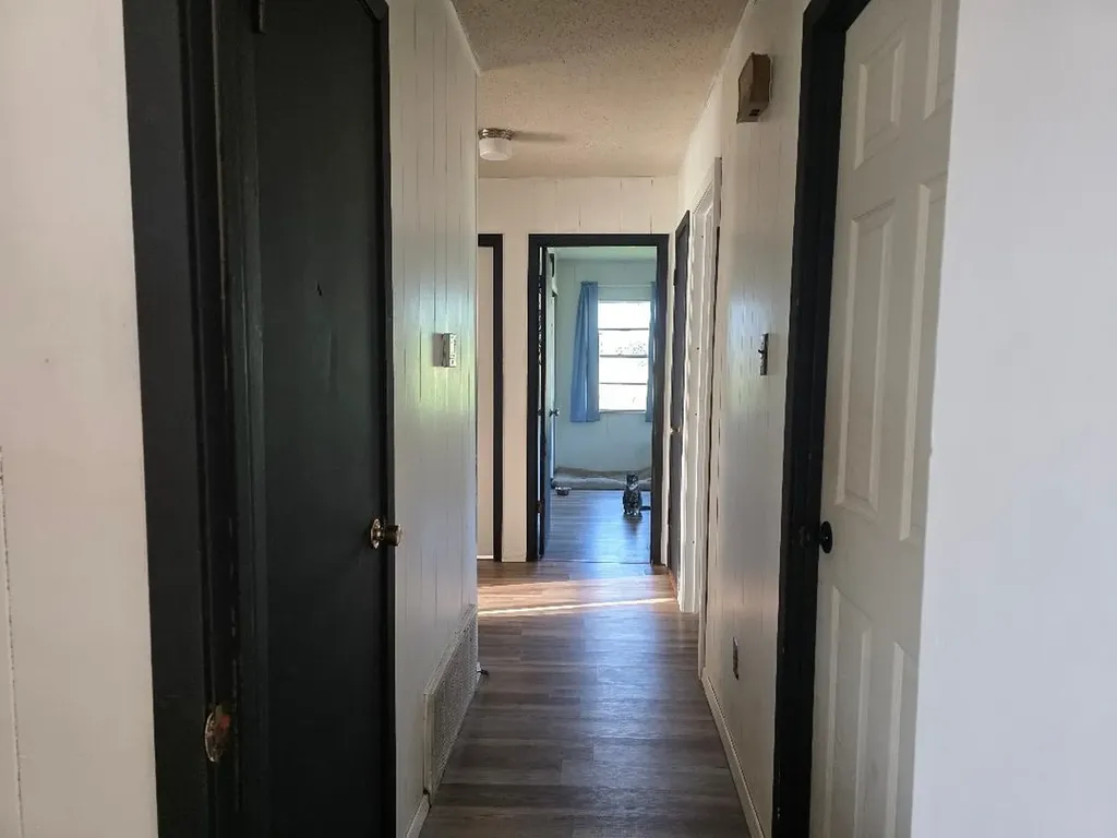 602 Hewitt Street Groesbeck TX 76642