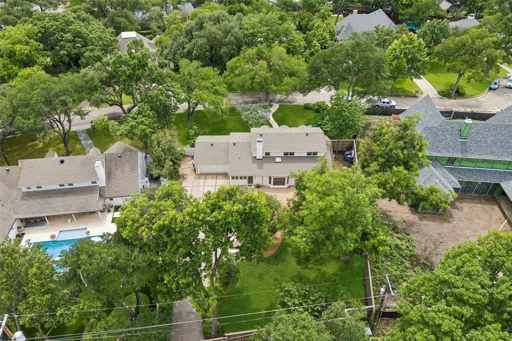 13220 Wittmore Circle Dallas TX 75240