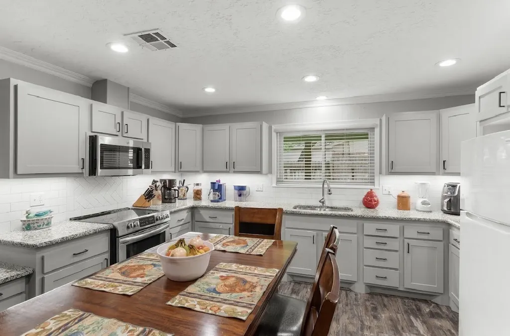 806 S Avenue O Clifton TX 76634