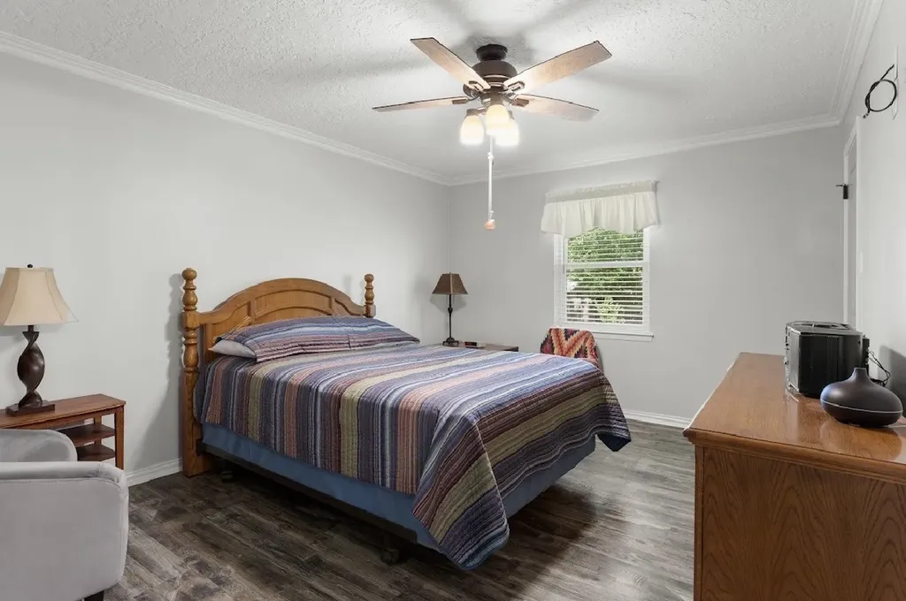 806 S Avenue O Clifton TX 76634