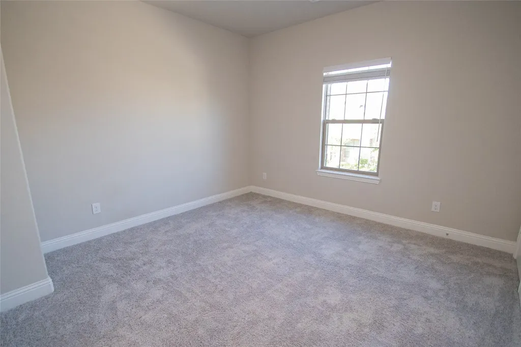 12709 Royal Oaks Lane Farmers Branch TX 75234