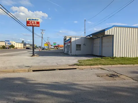 213 N Saginaw Boulevard Saginaw TX 76179