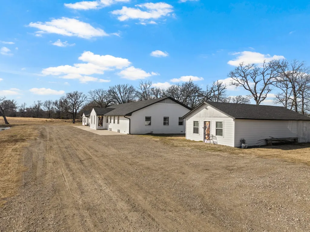 236 County Road 2391 Pickton TX 75471