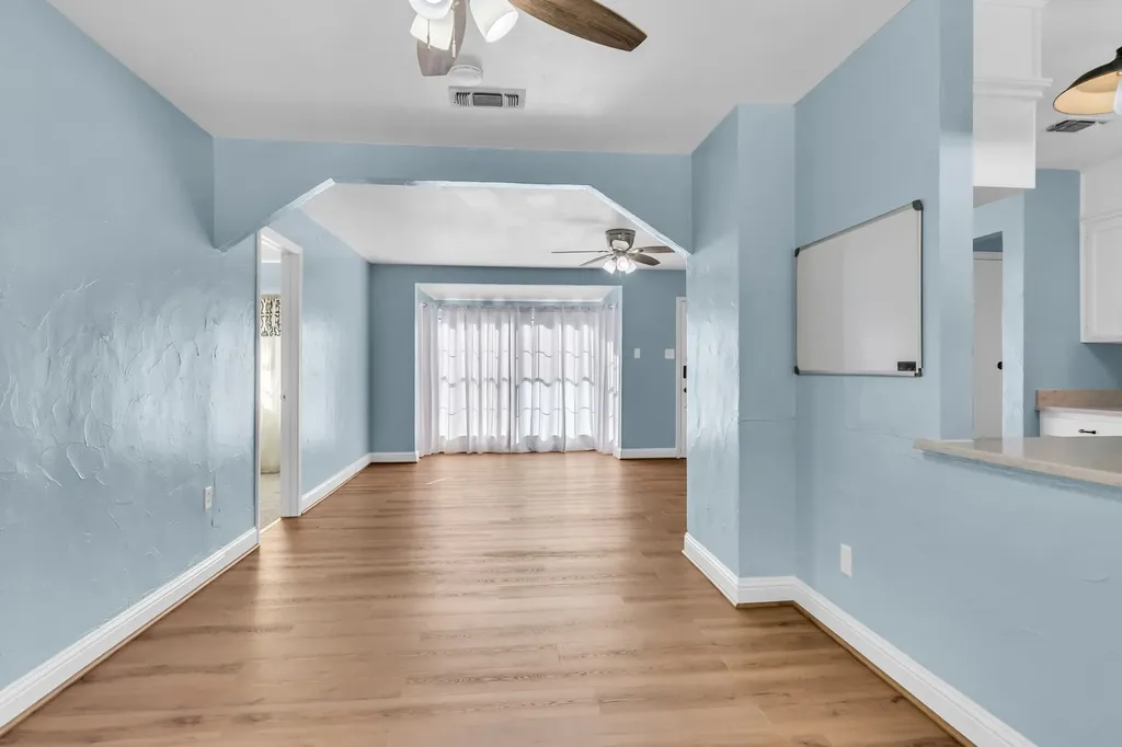 212 Mountain View Drive Azle TX 76020